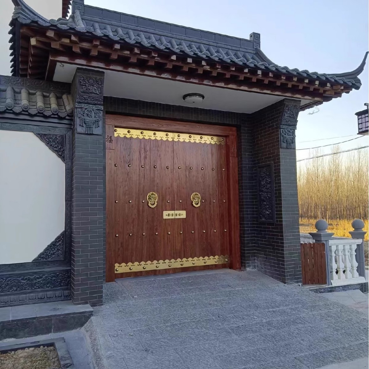 热销复古实木庭院大门老式双开进户门农村围墙木门中式别墅对开榆