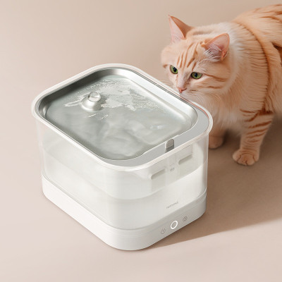 跨境宠物饮水机2.5L无线不插电狗狗猫咪智能循环自动过滤饮水器