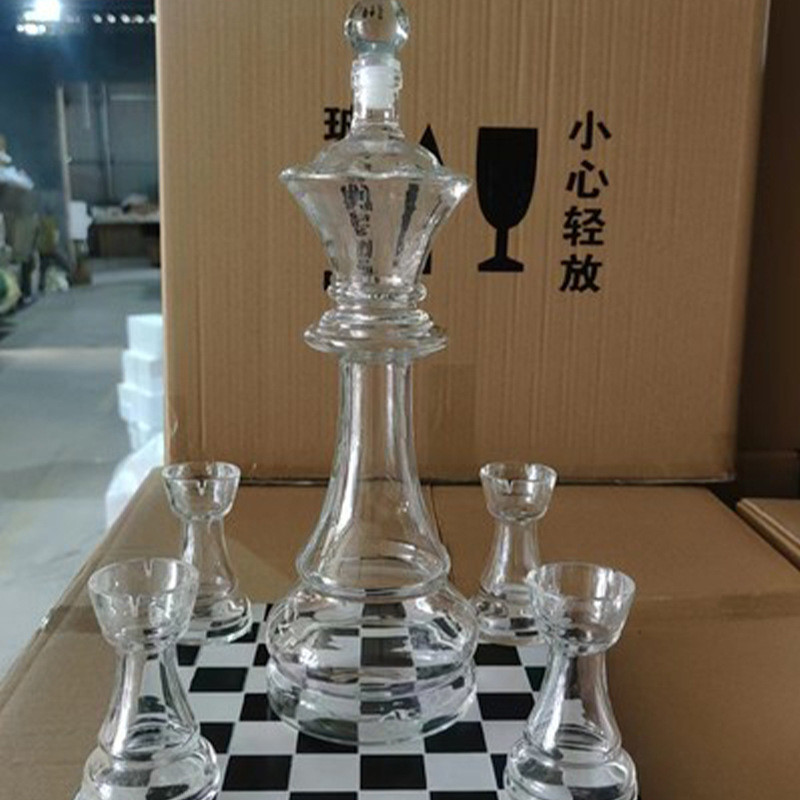 厂家批发泡酒瓶泡酒瓶造型醒酒器家用摆件盛酒瓶加厚玻璃瓶子象棋