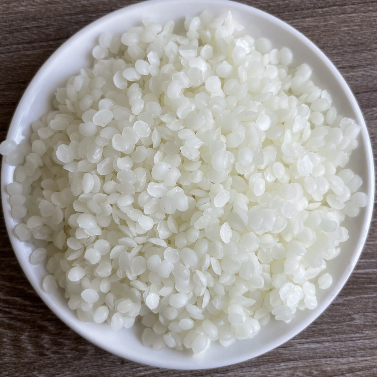 白蜂蜡颗粒diy厂家直销香薰蜡烛唇膏块状可用