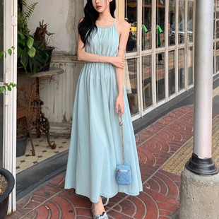 68小众高货甜美无袖 小个子设计感海边 挂脖吊带连衣裙子女夏季 新款