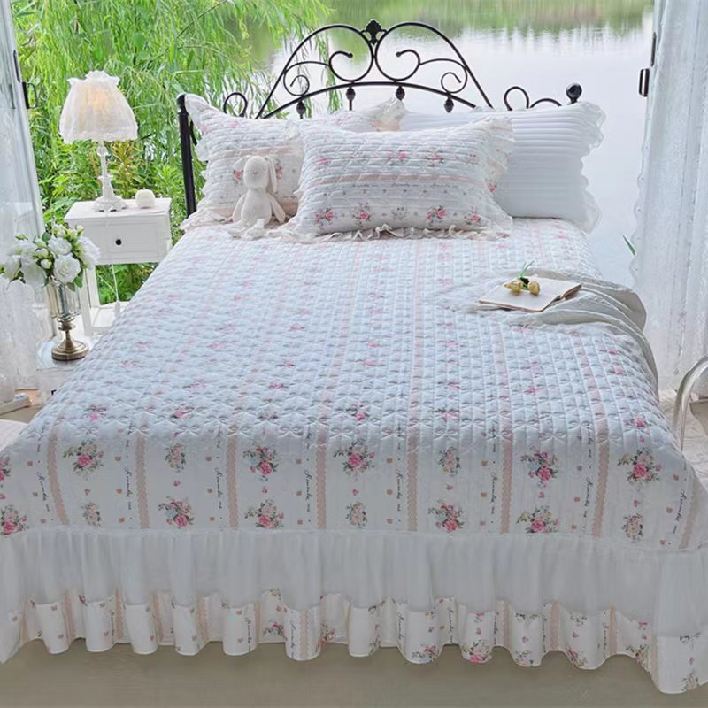 新款甜美蕾丝全棉欧根纱公主风床盖三四件套夹棉绗缝防滑床盖批发