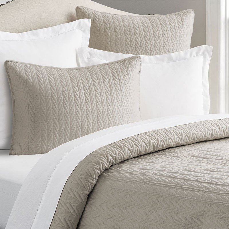 1vpk春秋素色欧式磨毛绗缝床盖三件套夹棉薄被床品床罩空调被多件