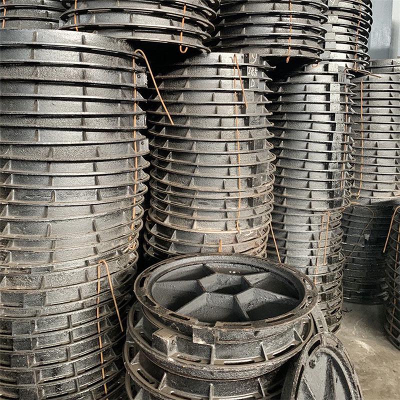 现货球墨铸铁圆形井盖马路圆形道路井盖市政雨水铸铁井盖尺寸齐全