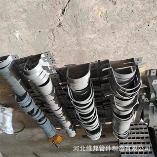 管道滑动支座镀锌立管管夹抱箍三孔双孔短管夹a5基准型双螺栓管夹