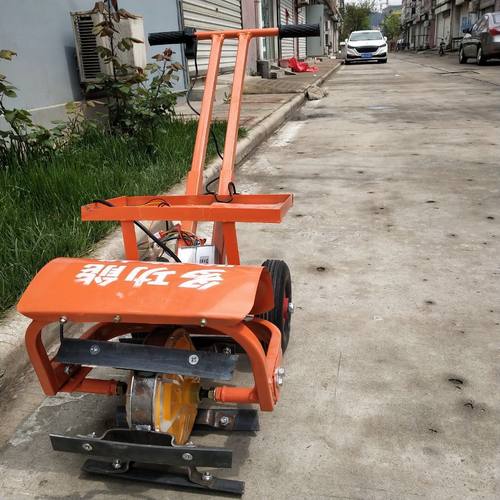 热销小型电动除草机果园充电式锄草机多功能农用锄地松土开沟机割