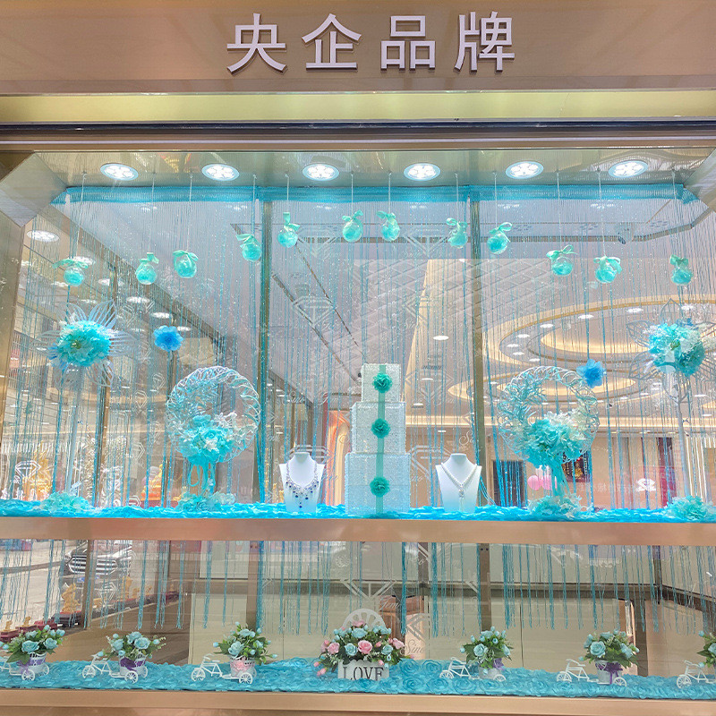 新年金店珠宝店橱窗装饰场景布置摆件展示落地创意元旦节网红道具