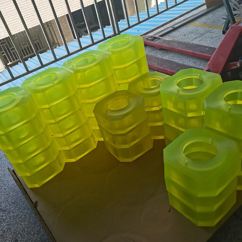 聚氨酯橡胶吸附件包胶可准尺寸按需定制各种聚氨酯产品
