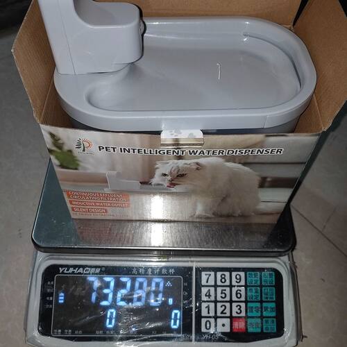 宠物猫咪饮水机循环自动智能智能自动喂食器自动感应过滤饮水机