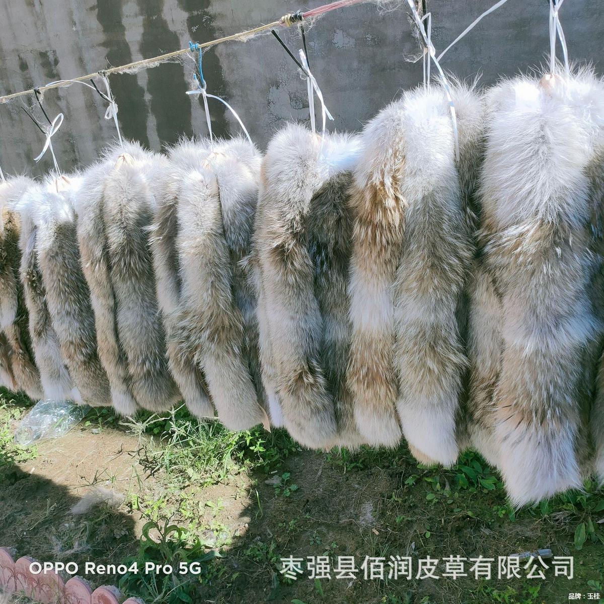 热销厂家供应大鹅款羽绒服毛领加拿大仿真狼毛领大鹅款毛领毛条