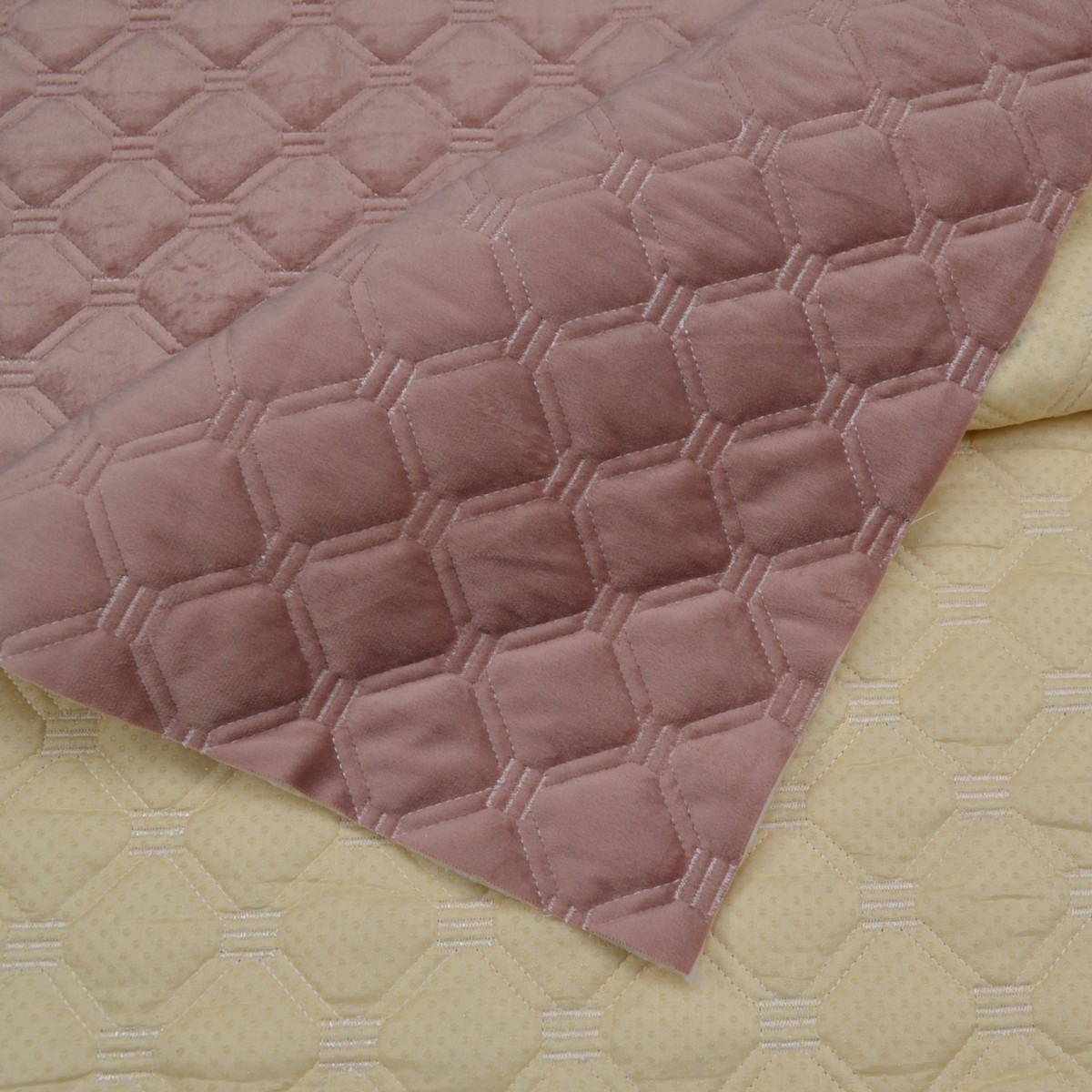 沙发垫布料面料厂家发夹批棉绗缝半成品卷材荷兰绒绗绣防滑沙发布