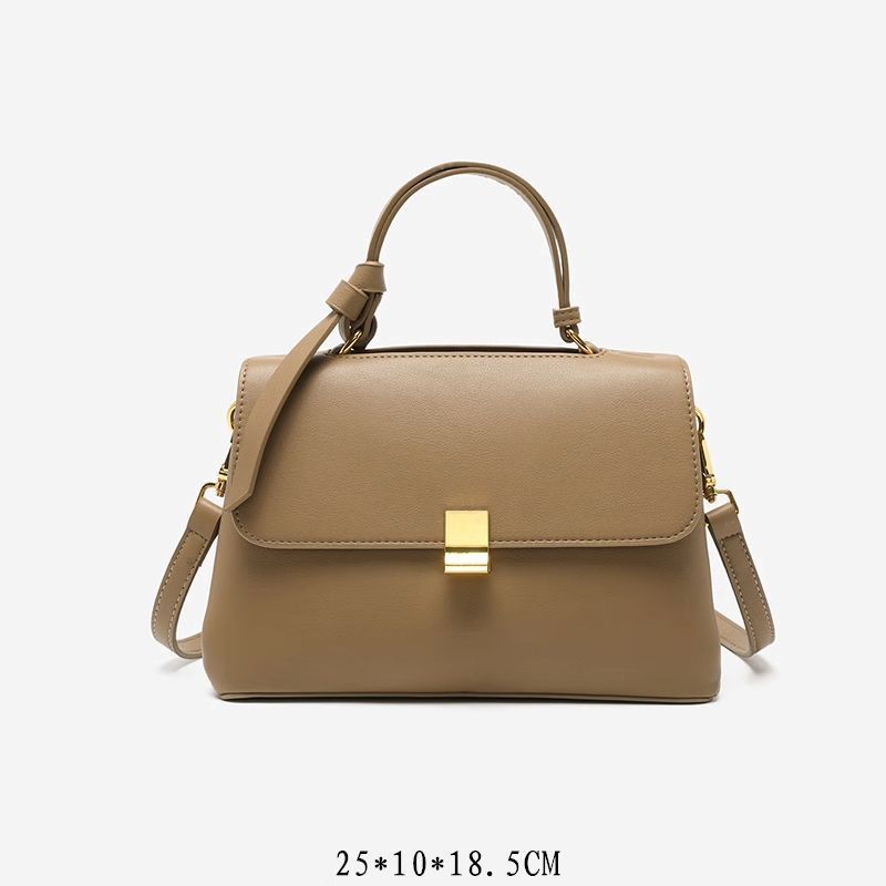 轻奢样板房装饰摆件包包饰品展厅陈列服装道具组合衣帽间软装衣柜