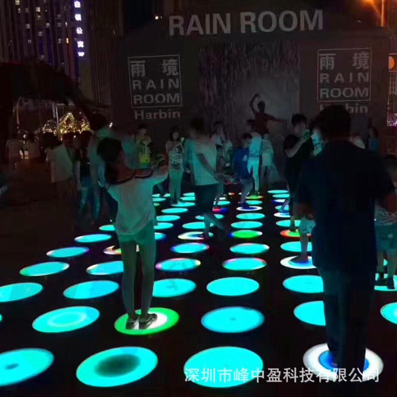 七彩圆形跳跳板LED地砖灯埋地商场公园互动彩色跑感应发光音乐灯