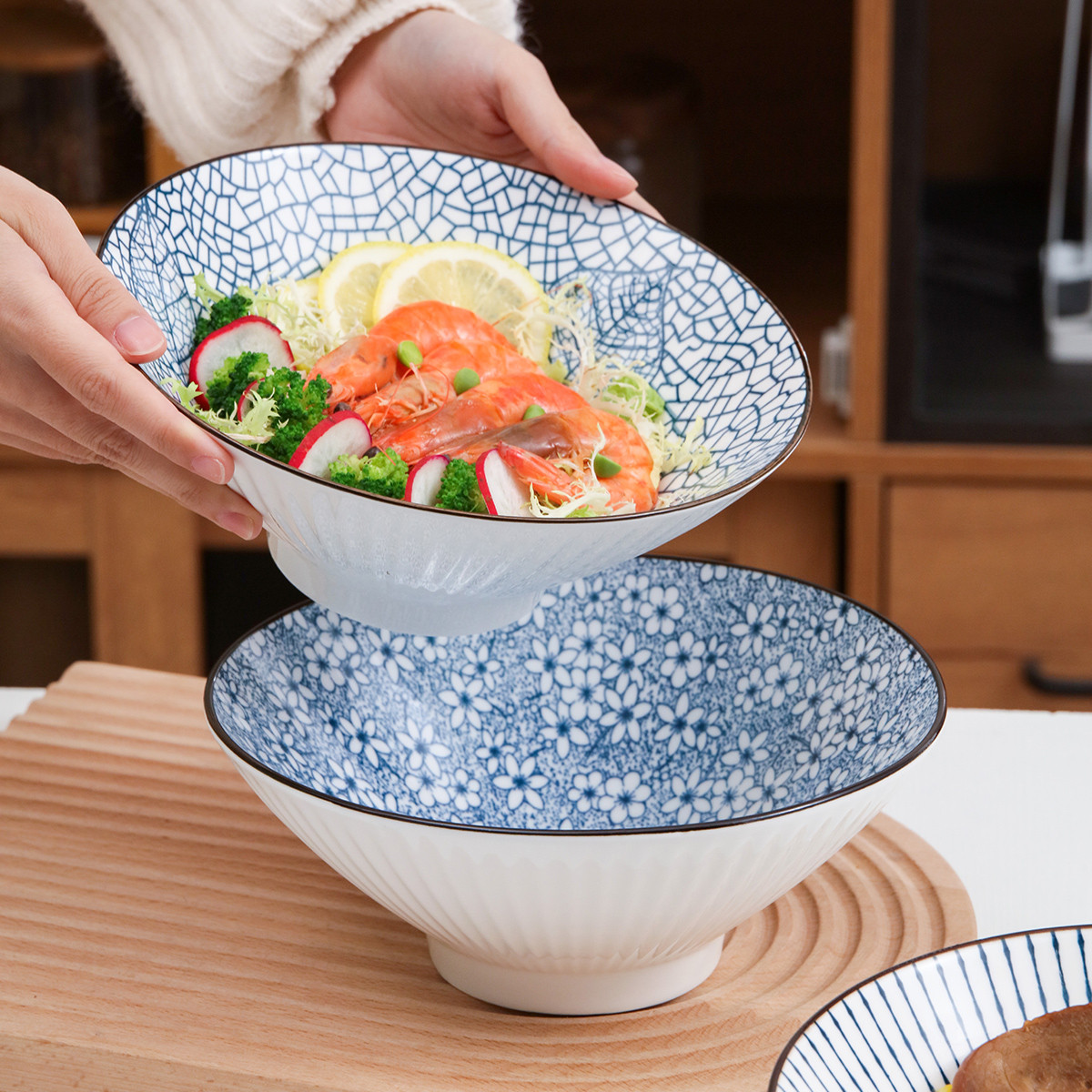 B7G54面条碗家用新款2024日式8寸陶瓷大饭碗商用釉下彩斗笠面碗高