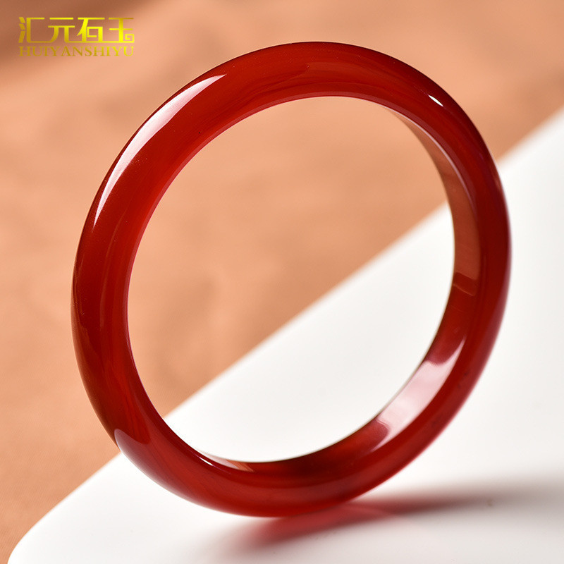 a货巴西红玛瑙细圆条玉镯子红玉髓复古版女款纯红手镯直播货源