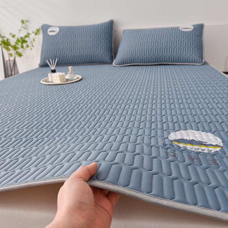 x70t床床垫软垫冰丝乳胶床垫家用薄款榻榻米垫子乳胶凉席床褥夏季