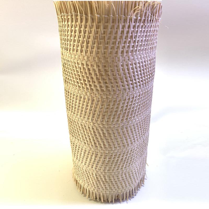 源头厂家新款产品w斜纹藤笪 藤席坑片半成品装修家具工艺品辅料现