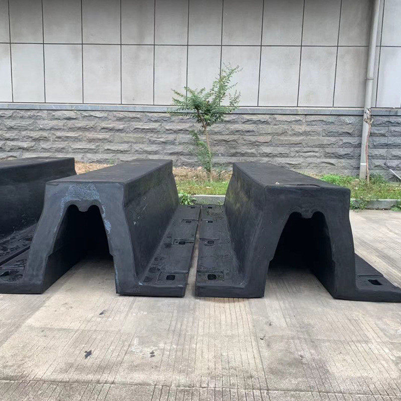 防撞条橡胶护舷船舶停靠缓冲橡胶防撞块拱型交通设施