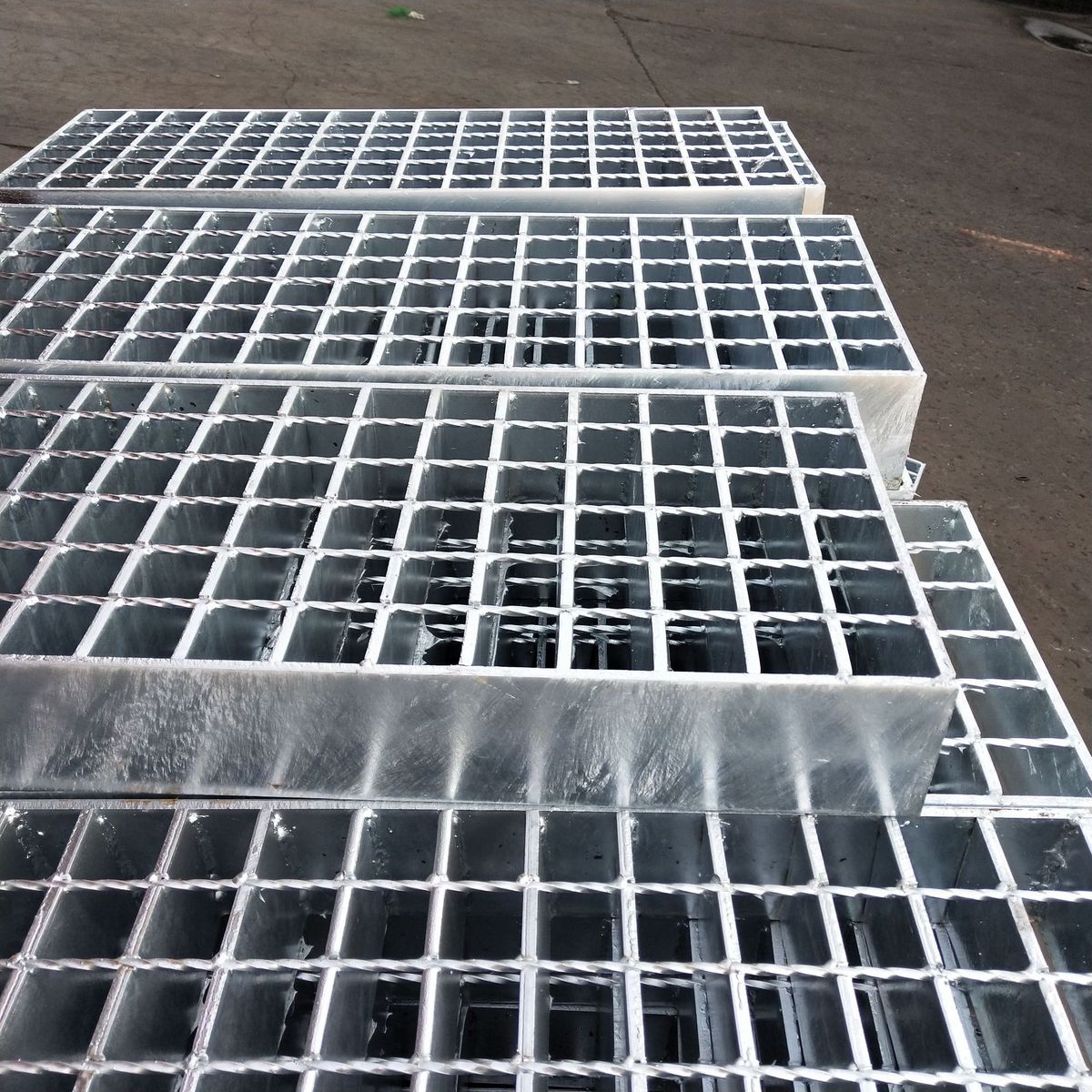 压焊钢格栅板厂家定制污水厂热浸锌复合重型盖板码头钢压锁钢格板
