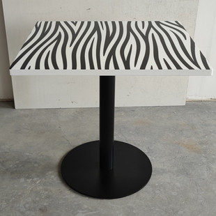 源头厂家咖啡店北欧餐桌北欧轻奢防火板餐桌西餐厅供应北欧餐桌