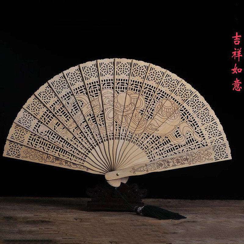 金丝雕刻楠镂空折叠扇木质工艺品人物山水古风红木扇子博古架摆件