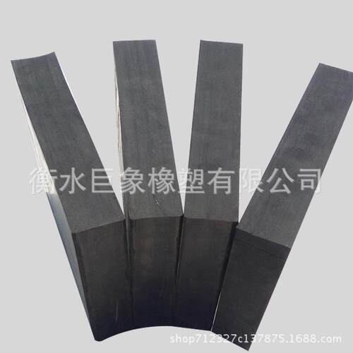 地板支座光伏发电板减震垫黑色橡胶板运动橡胶橡胶隔震垫块