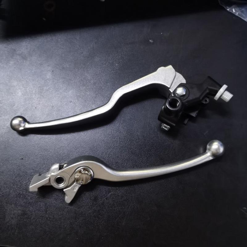 适用珠峰凯越400 凯越500凯越525X 离合手柄 刹车 前刹镜座手把