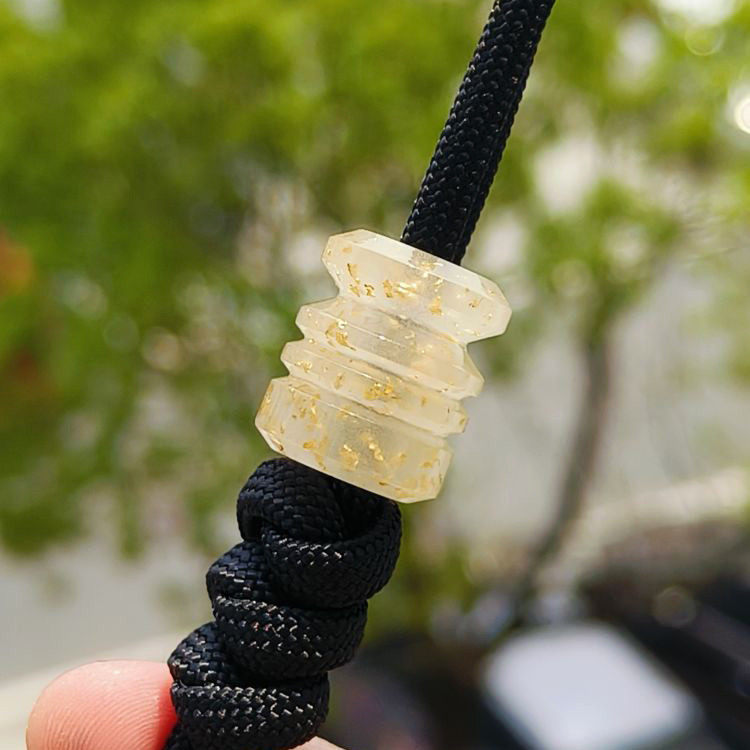 товар из китая ssd工作室金箔树脂edc伞绳刀坠夜光背包挂坠吊坠diy珠折刀挂件
