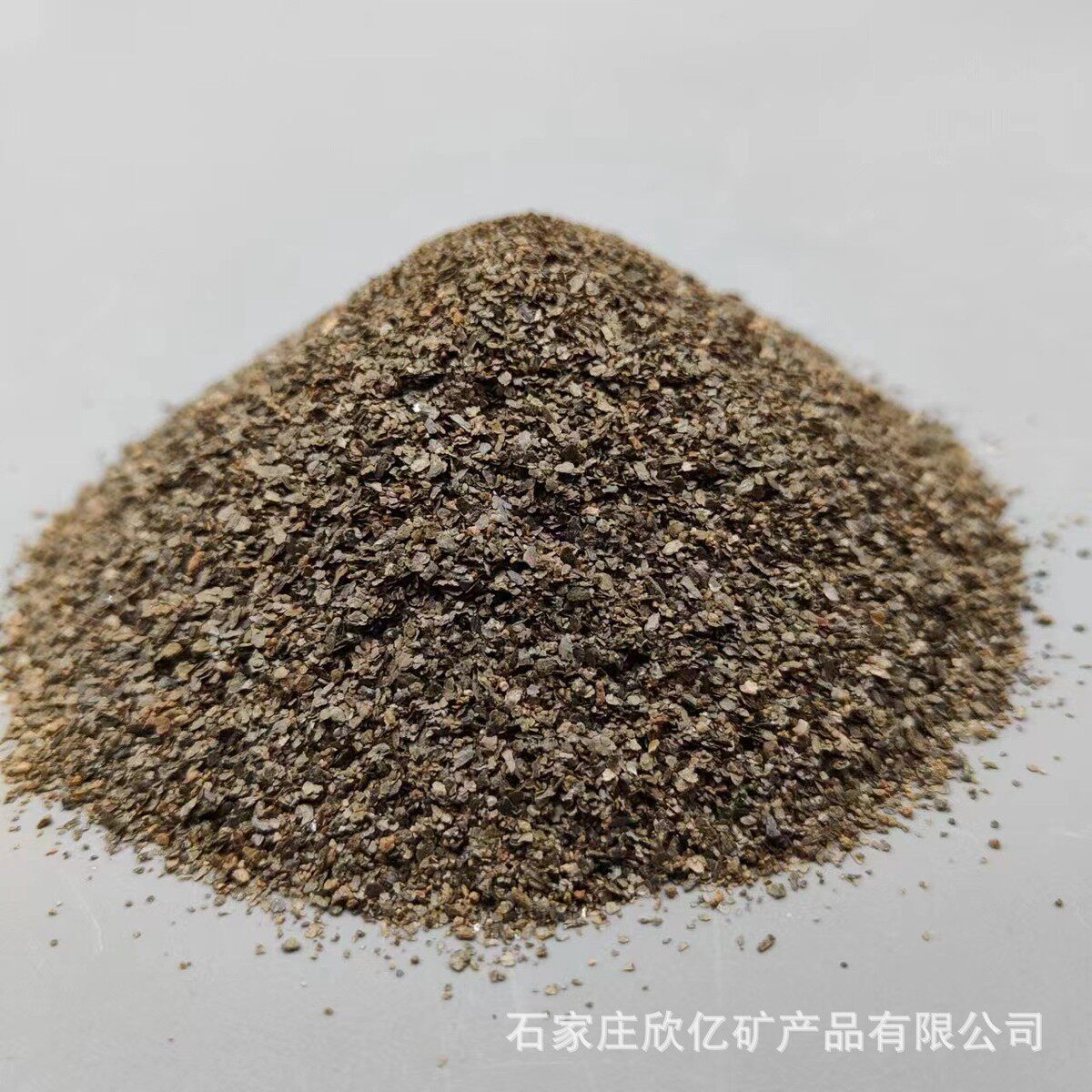 厂家加工蛭生蛭石铸造保温材料覆盖剂膨胀原矿石片除渣剂蛭石