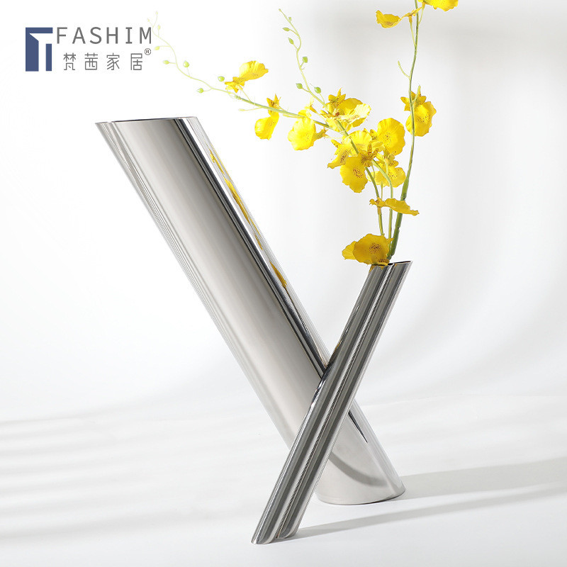 热销现代客厅创意金属花器田园风轻奢餐桌茶几桌面查干花装饰花瓶