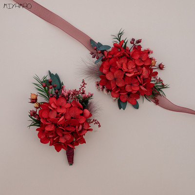 森系红色新郎新娘结婚胸花父母襟花真秀禾服伴娘手腕花花胸针配饰