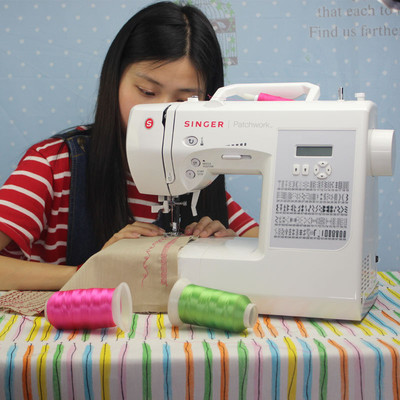 热销胜家singer7285q家用小型缝纫机衣车裁缝机线迹缝纫手持便携