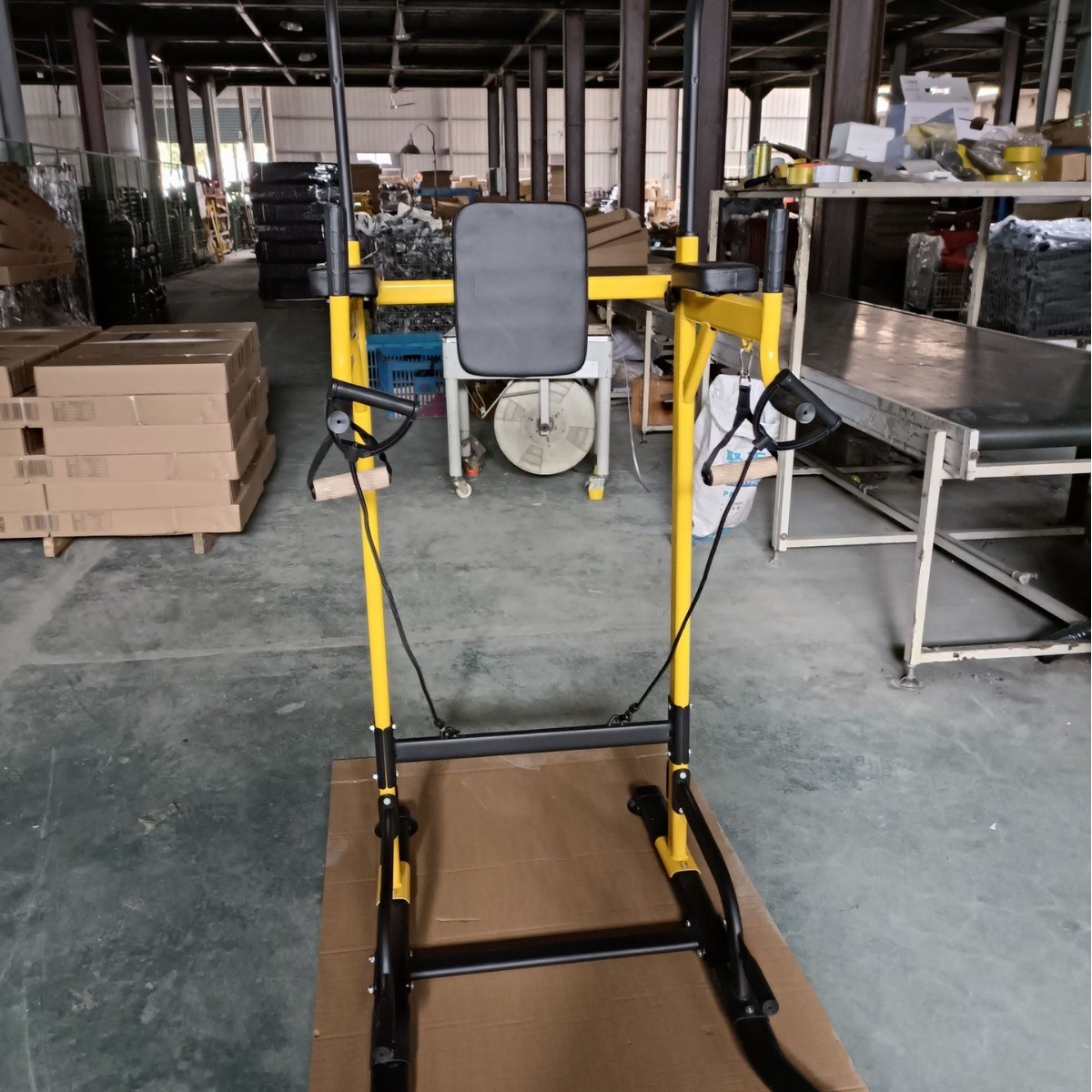 热销单杆引体向上器成人单杠家用架子家庭落地健身器材室内双杆俯