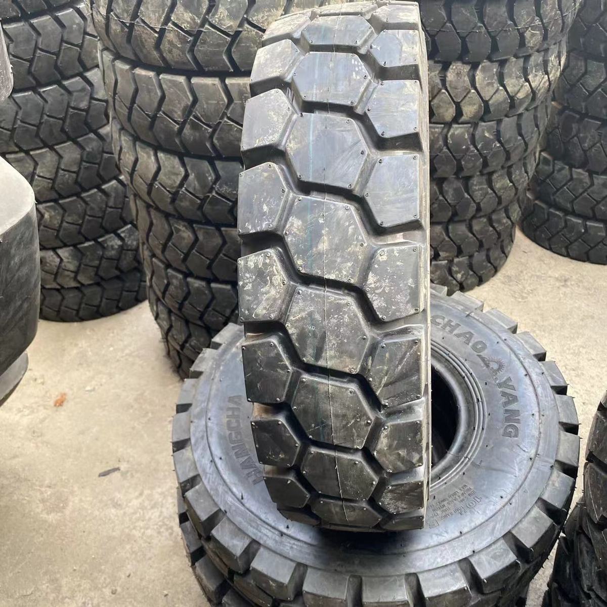 热销朝阳充气叉车轮胎6.50-106.00-9合力工龙叉车配套