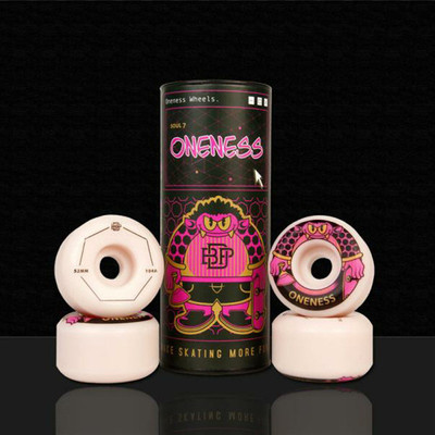 热销oneness魂动双翘104a轮子滑板四轮动作双翘宽轮高硬度刷街技