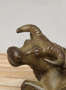 古玩杂项收铜小牛家居装饰小号仿铜牛小摆件乡下仿老物件