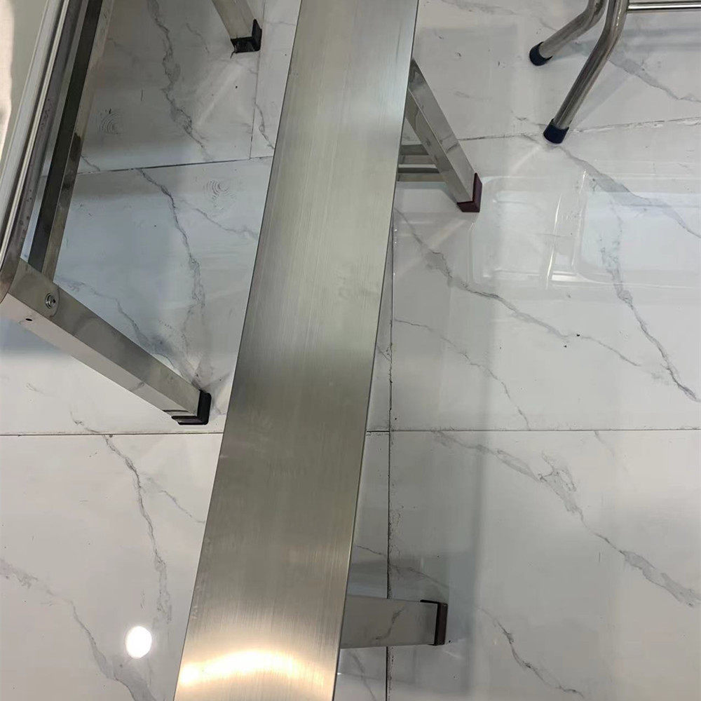 不锈钢凳子餐厅车间员工休息椅家用等候椅商场长条凳饭店长条凳
