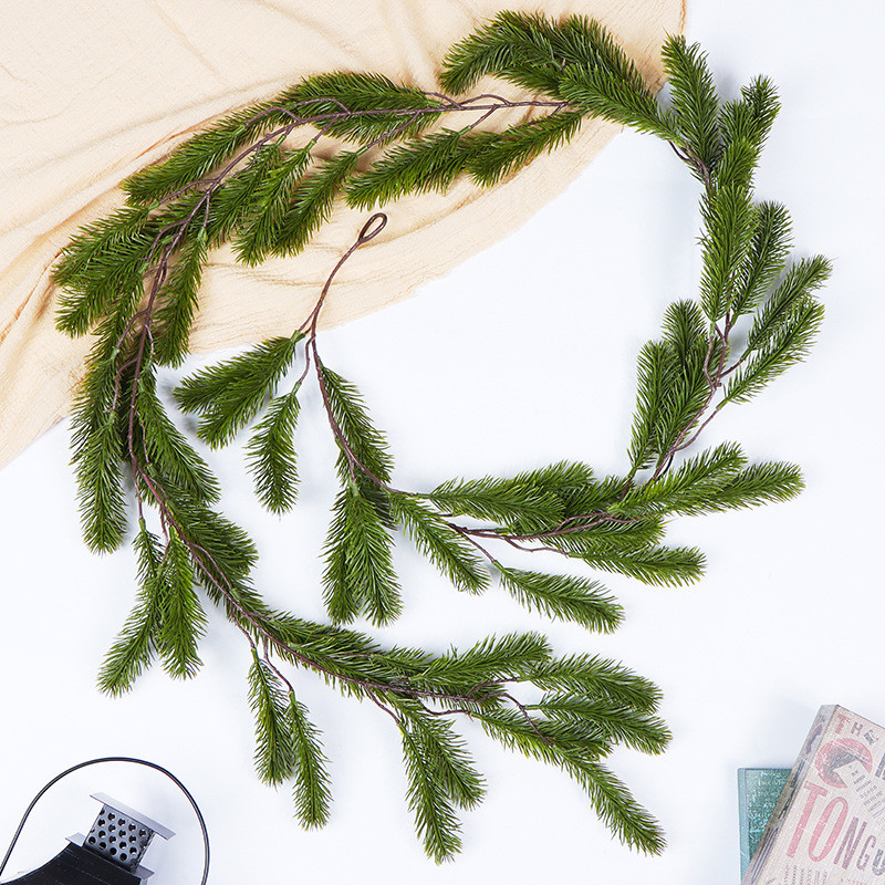 货源仿真圣诞藤条欧美浆果家居装饰红壁挂软藤圣诞节气氛布置