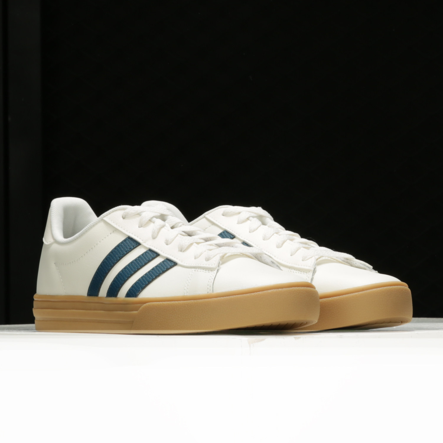 Adidas/阿迪达斯正品春季男子新款低帮运动时尚休闲鞋EG4000