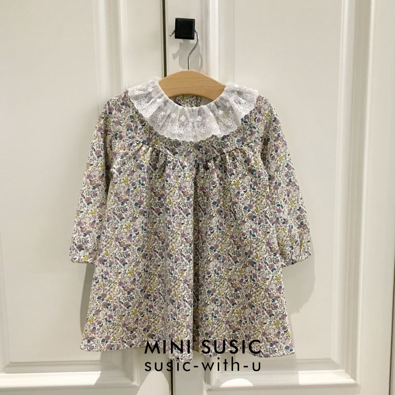 90-120韩国童装女童碎花蕾丝领子上衣裙