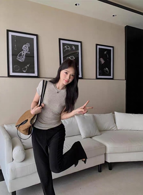 RUNXI8223冰感莱赛尔正肩圆领短袖T恤女夏季薄款微透紧身上衣
