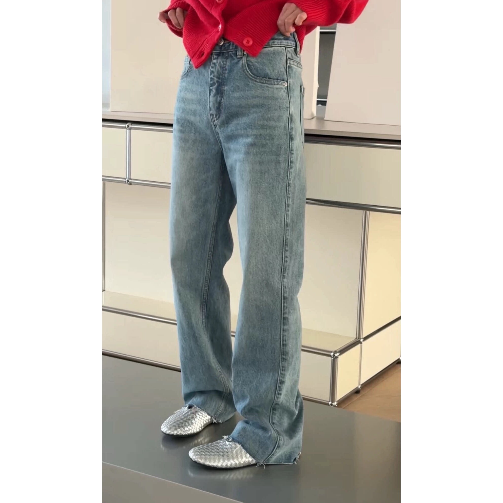 秒发诗歌兰女装2026春款 26553简约复古休闲气质毛边小直筒牛仔裤