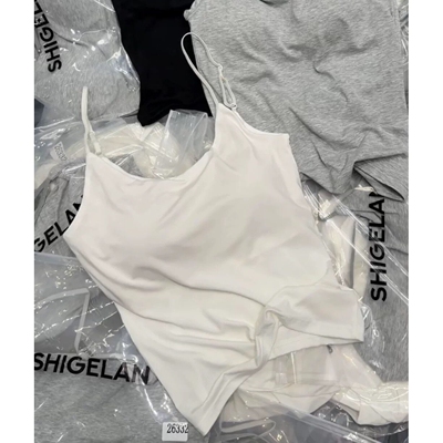 诗歌兰女装2026新款 26332舒适亲肤简约美背含胸垫吊带抹胸内衣