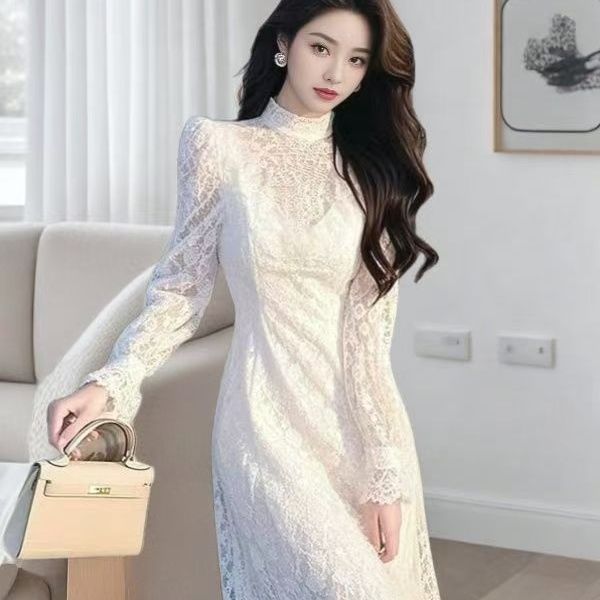 高级感白色半高领蕾丝连衣裙女