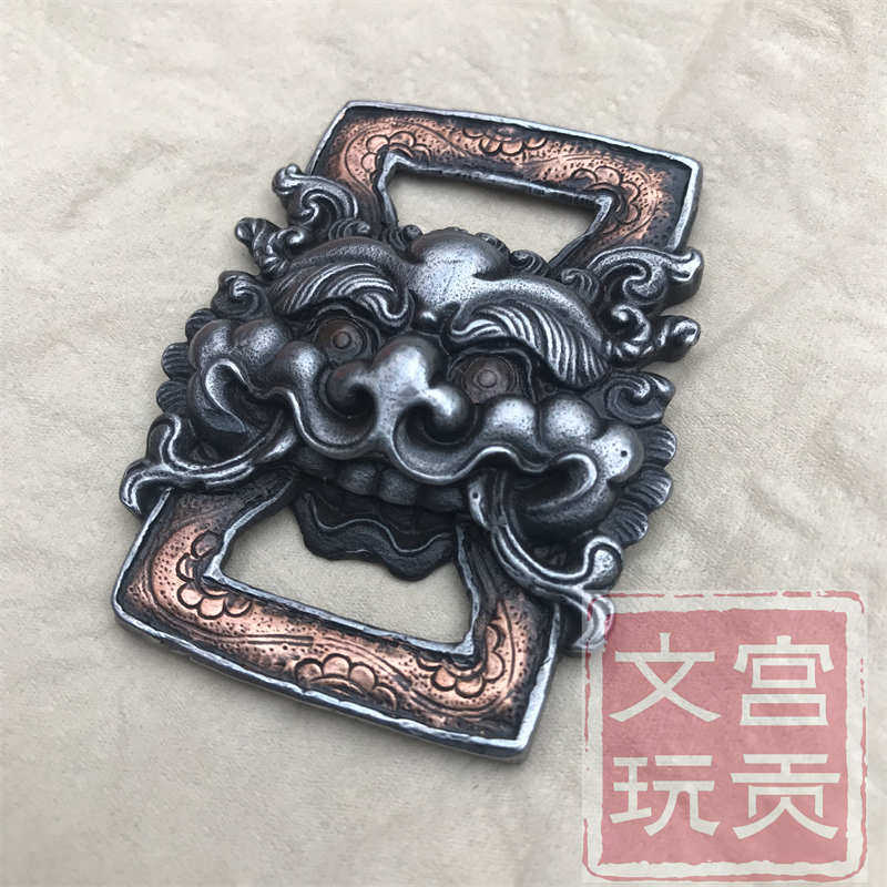 宫贡复刻神兽瑞兽经书扣手工打磨锤叠嵌铜工艺天铁托甲龙头挂件