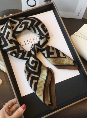 100%桑蚕丝围巾韩版百搭迷宫字母真丝丝巾披肩女春季领巾70cm方巾