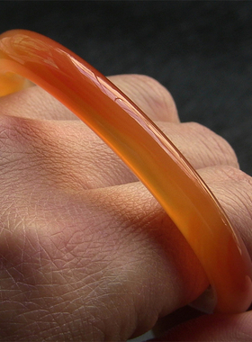 天然巴西玛瑙手镯/复古圆条/香橙色玉髓/水润通透2043