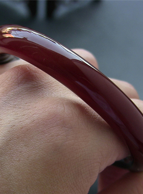 天然巴西玛瑙手镯/复古圆条/鸡血红飘水墨玉髓/俏色原色756