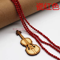 Есть около 100 фарфоровых красных