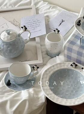 maanw 立体小企鹅淡蓝色陶瓷餐具釉下彩手作咖啡杯餐盘茶壶沙拉盘